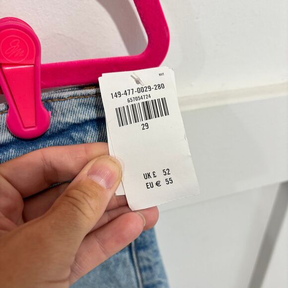 Abercrombie & Fitch High Rise Mom Shorts NWT - Picture 3 of 8